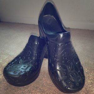 Dansko, size 37 (size 7-7.5),good condition!!!